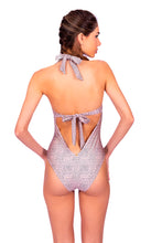 Charger l'image dans la galerie, Model Back: Despi Une Pièce Ruched Molded Op Native