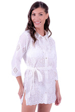 Charger l'image dans la galerie, Model Front: Despi Chemise Guipir Chemise Off White