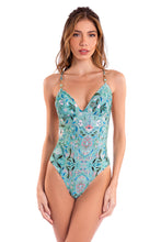Charger l'image dans la galerie, Model Front: Despi Une Pièce Dew Op Nimpheas