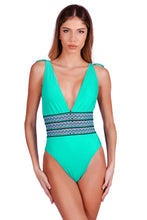 Charger l'image dans la galerie, Model Front: Despi Une Pièce Deep V Neck Reversible Op Malachita