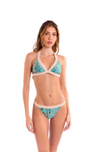 Charger l'image dans la galerie, Model Front: Despi Ensemble Set Raphia Reversible Nimpheas