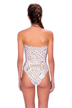 Charger l'image dans la galerie, Model Back: Despi Une Pièce Strapless Op Gold Metal
