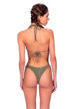 Charger l'image dans la galerie, Model Back: Despi Ensemble Bikini Arpoador Green Tea Knit
