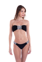 Charger l'image dans la galerie, Model Front: Despi Ensemble Set Ripped Bandeau Rev Black-Co
