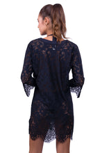 Charger l'image dans la galerie, Model Back: Despi Robe De Plage Java Dress Black
