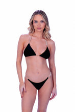 Charger l'image dans la galerie, Model Front: Despi Ensemble Set Shelley Reversible Black Almond Icons

