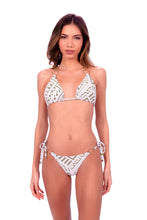 Charger l'image dans la galerie, Model Front: Despi Ensemble Bikini Multi Rings Tie Gold Metal
