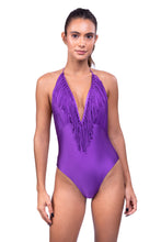 Charger l'image dans la galerie, Model Front: Despi Une Pièce Daring Purple
