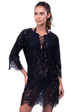 Charger l'image dans la galerie, Model Front: Despi Robe De Plage Java Dress Black
