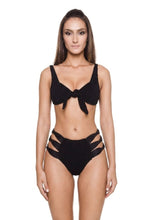 Charger l'image dans la galerie, Model Front: Despi Haut Top Donna Black
