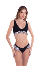 Charger l'image dans la galerie, Model Front: Despi Ensemble Set Fringed Bralette Black-Co

