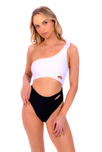 Charger l'image dans la galerie, Model Front: Despi Une Pièce Magnetic Op Black Gun
