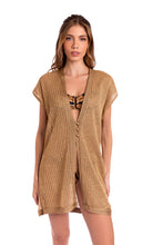 Charger l'image dans la galerie, Model Front: Despi Robe De Plage Golden Hour Kaftan Gold
