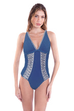 Charger l'image dans la galerie, Model Front: Despi Une Pièce Ripped Haler Op Indigo-Co
