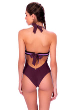 Charger l'image dans la galerie, Model Back: Despi Une Pièce Crocheted Op Reversible Marsala
