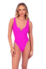 Charger l'image dans la galerie, Model Front: Despi Une Pièce Kaptiva Op Goosberry
