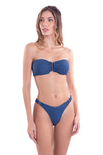Charger l'image dans la galerie, Model Front: Despi Ensemble Set Euphoria Bandeau Indigo-Co
