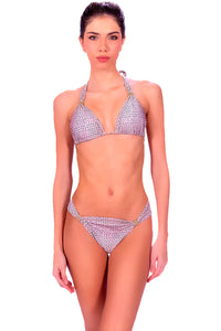 Model Front: Despi Ensemble Bikini Copacabana Native