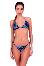 Charger l&#39;image dans la galerie, Model Front: Despi Ensemble Bikini Tiny Rings Cheeky Oceanic

