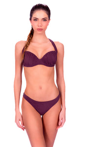 Model Front: Despi Ensemble Bikini Trancoso Marsala