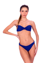 Charger l&#39;image dans la galerie, Model Front: Despi Ensemble Bikini Twisted Bandeau Ink
