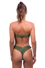 Charger l&#39;image dans la galerie, Model Back: Despi Ensemble Knotted Militar
