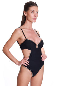 Model Front: Despi Une Pièce New Charm Op Black