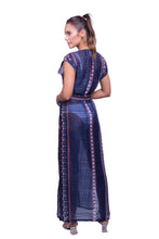 Charger l&#39;image dans la galerie, Model Back: Despi Vêtement De Plage Positano Tulips
